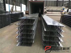 寶潤(rùn)達(dá)鋼筋桁架樓承板發(fā)往海外集裝箱裝箱